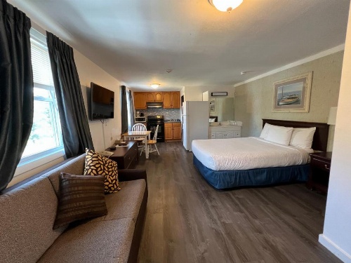 GuestLodge image 22